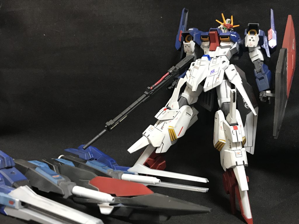 当然分離可能です。本体はこちらの方が干渉がないので動かせます。