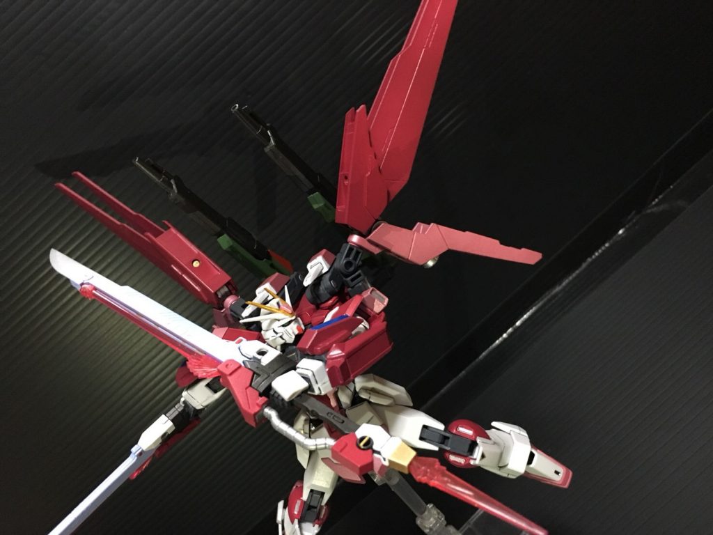 対艦刀
RGのシュペルトゲペールを2本用意しました。ソードインパルスのエクスカリバーにあった連結機構は好きでは無いので撤廃、大物二振りでやっていきます。