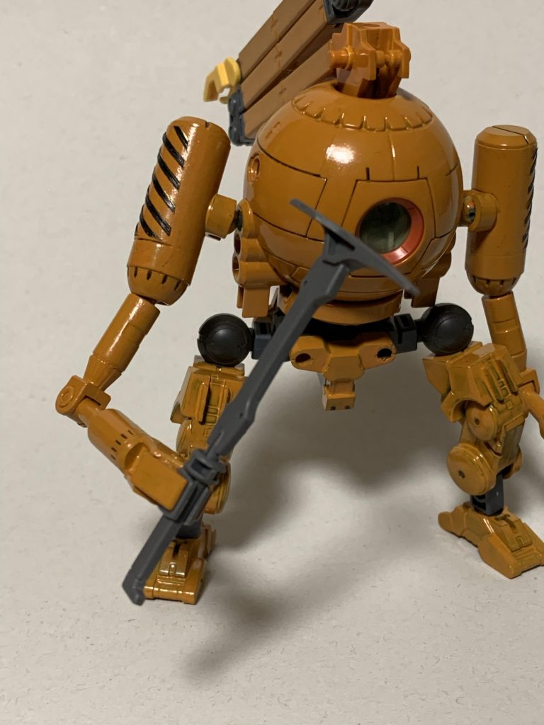 オプションその3、ピッケル。
塗装はサフ無しで筆塗りを行いました。ムラや薄い部分は経年劣化という事にしておいてください…