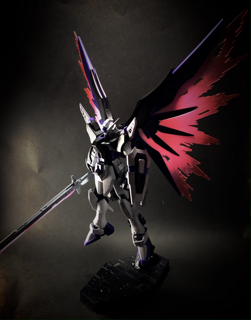 お気に入りのショット
ライトの位置適当に動かしてたらいい感じになった(再現性ゼロ)