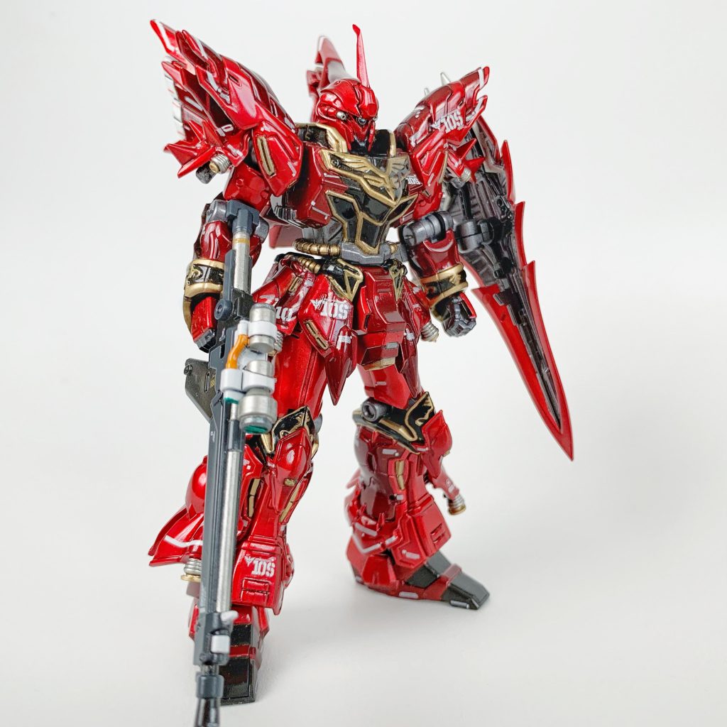 今回も、前回製作した「百式破」と同じく稼働フレームの一部を延長してスタイルを変更。アーマーパーツ側は、各部バーニアにアフターパーツを追加してお手軽ディテールアップした以外は素体のままです。改修箇所や塗装については製作過程のところで…