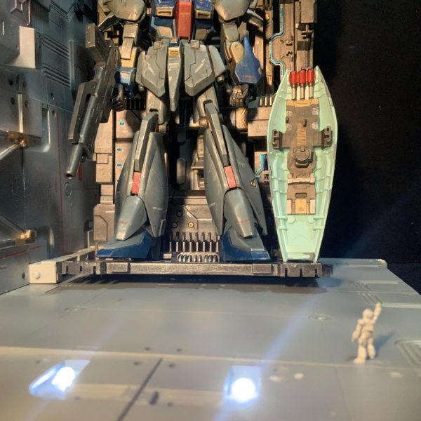 ケーラ、サラダ作って待ってるからな….     愛してるよ、アストナージ…