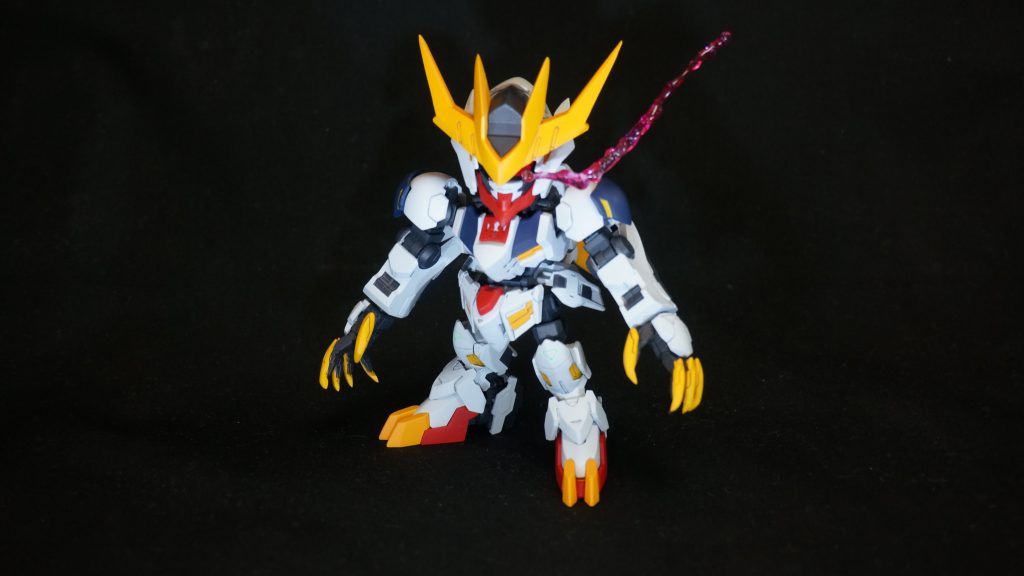 最初は両目とも残光を作成するつもりでしたが、片目の作って割とうまくできて満足してしまったのと、もう片目で失敗を恐れたため、左目だけになってしまいました。