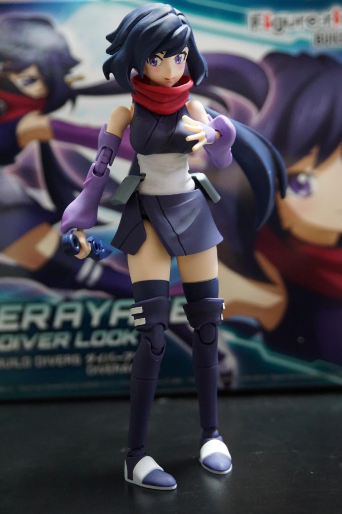 付属の台座とかありますが、バランスとらせれば意外と自立します。
個人的にはこの表情が一番好み!!
とてもかわいいですねー。