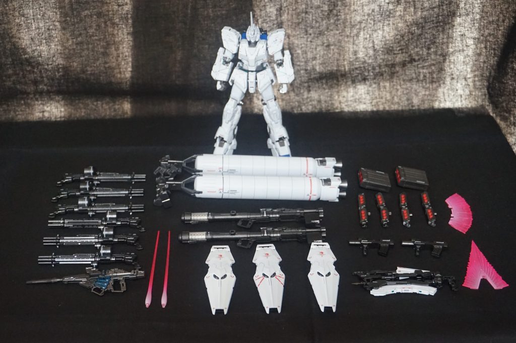 ピンボケですが武装一覧。多すぎです。