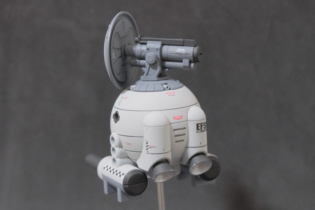 生き残った連邦上層部はこの期に及んでもなお、艦船による砲撃戦および戦闘機による攻撃を主とする方針を変えようとしなかった。

しかし、一部の高官はMSの運用に際しては活動半径や補給の観点から、
母艦の存在が不可欠であることを見抜いており、部隊が展開する以前に
これを撃沈することで優位に戦闘を進めることが可能となると指摘した。

また、ミノフスキー粒子の散布下においてレーダーによる索敵が困難となるのは
ジオン側も同様であり、この状況下で敵の布陣を先に把握できれば
非常に有利に当たることができると考えられていた。