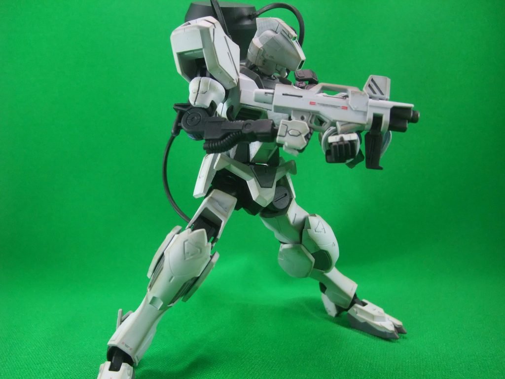 武装1 サブマシンガン