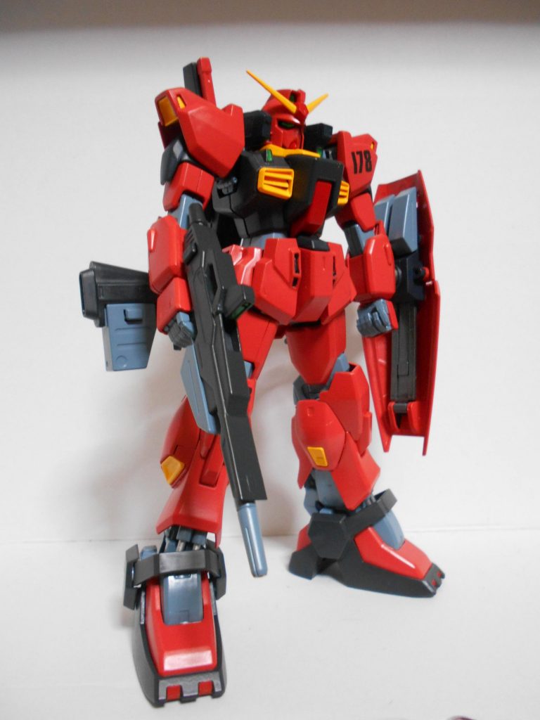 ガンダムMK-Ⅱ　クワトロ専用機–3枚目/制作者：ヴァーチェ