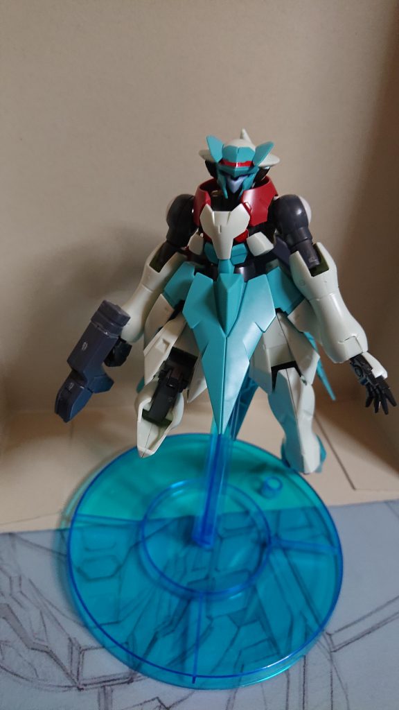 正面から
女性的なラインを目指してみました