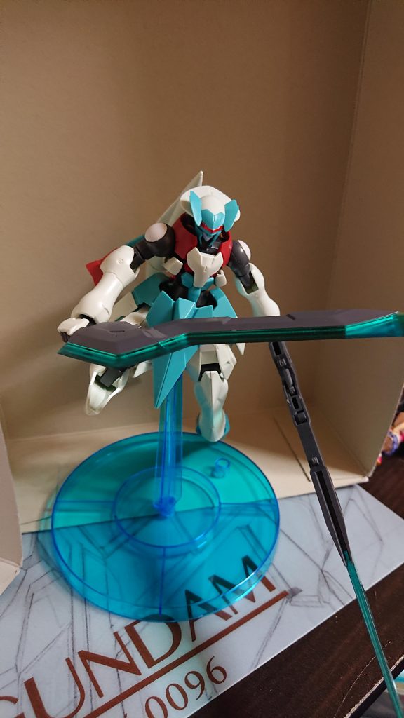 パイロットは苦手なようですが一応近接武器としても使えます