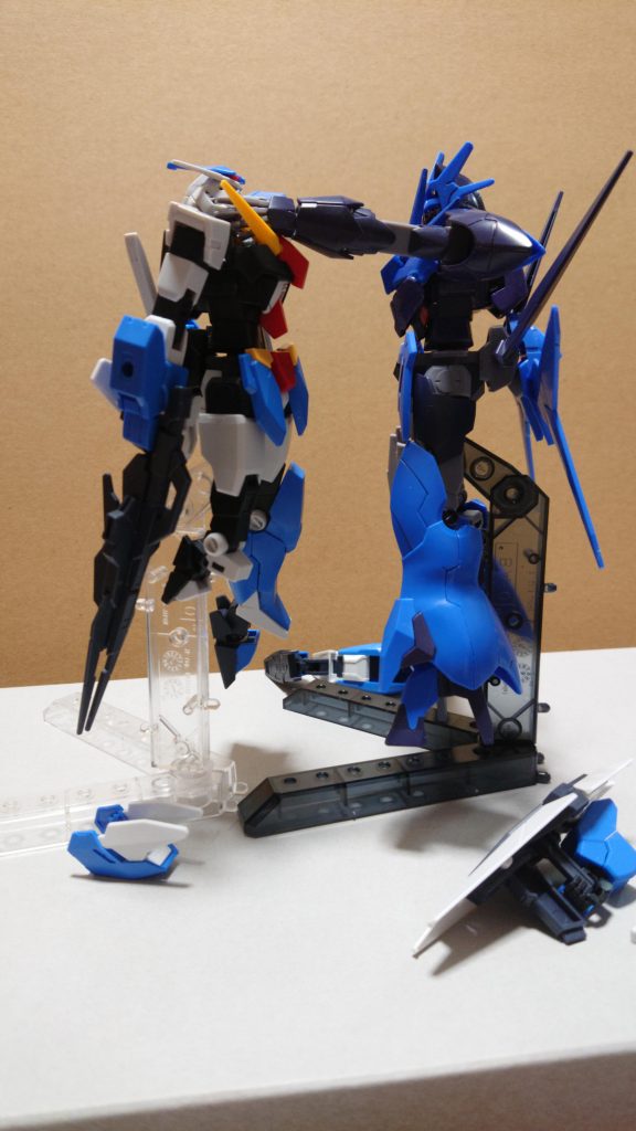 激戦を繰り広げるが、アース・フェイスはアルスアース・アイに敗れてしまう……