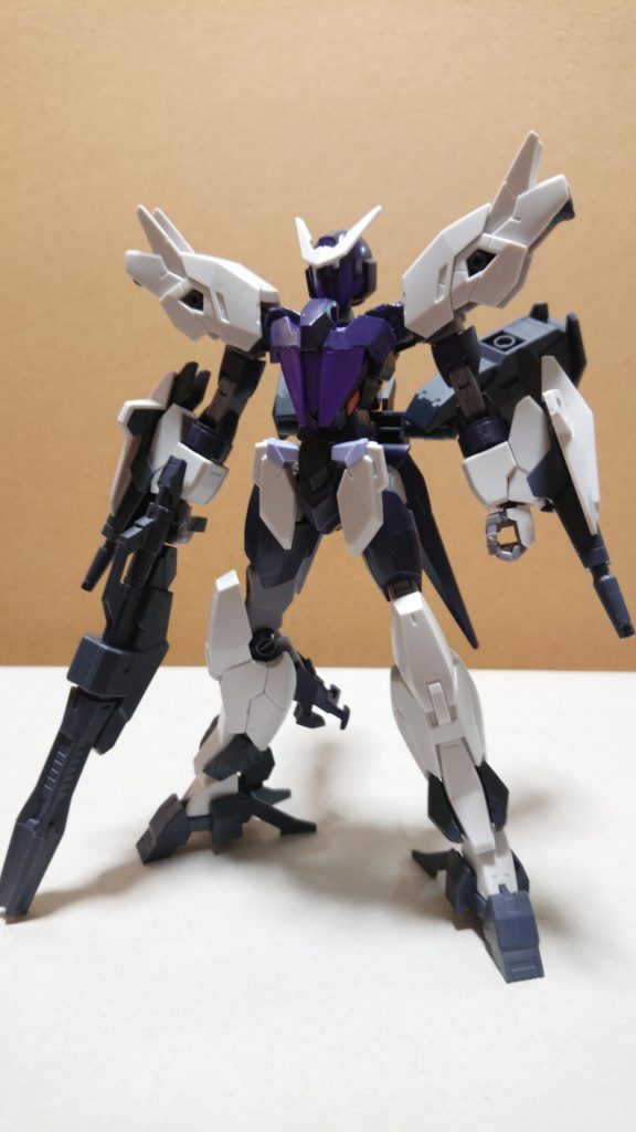 ジュピター・アイ。
アルスコアガンダムに付属するオリジナルヘッドを模した胴体アーマーを制作しました。