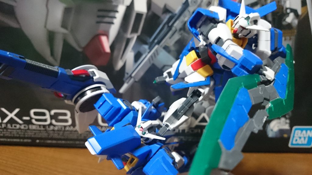 ・レイザーとアルティメス
AGE-1、2と来たんだからAGE-3のウェアも欲しかったっスねぇ…