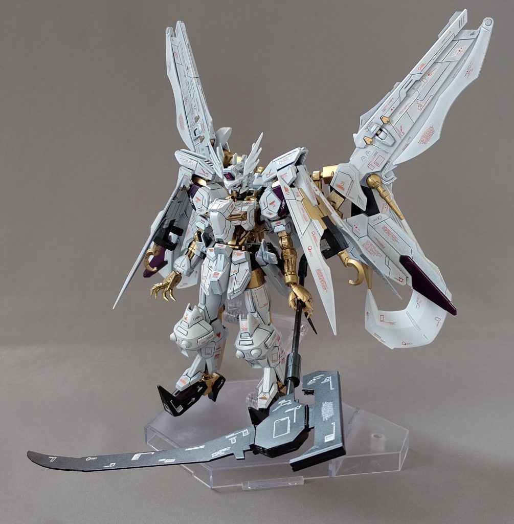 まずは正面です!
今回使用したキットは
HG ガンダムヴヴァル
HG ムーンガンダム
HG ガンダムAGE2ダークハウンド
HG アストレイ天ミナ
HG ガンダムラヴファントム
HG ガンダムグシオンリベイクフルシティ
HG ガンダムマルコシアス
プラ板他です