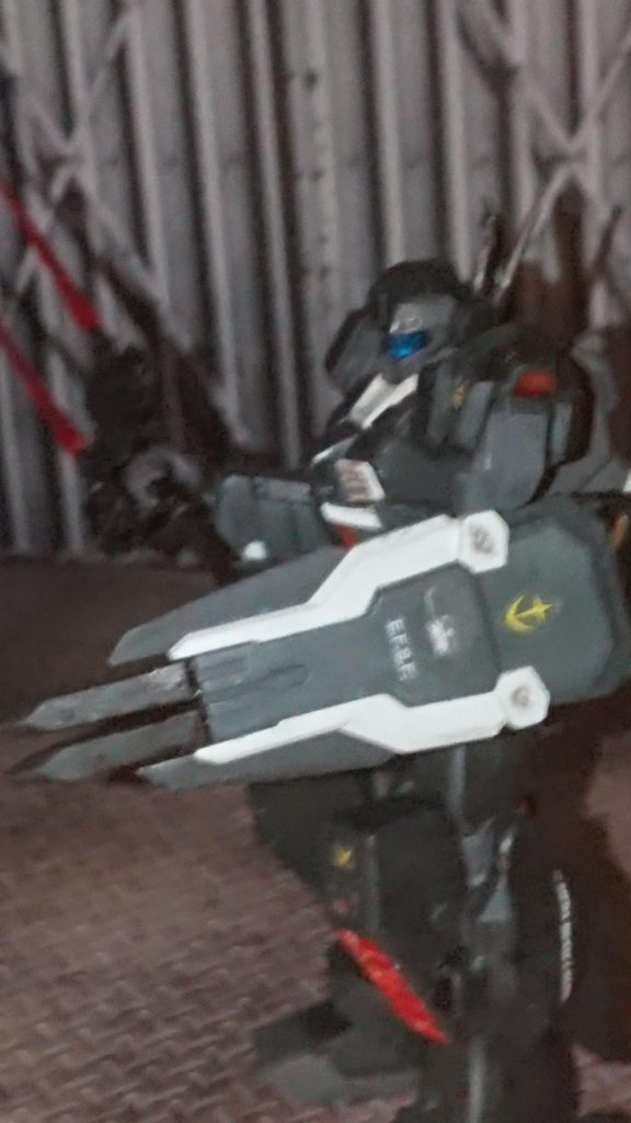 嘗て,一年戦争時に使われていたジムストライカーを万能型の高機動型として使えないかとTR計画のヘイズル機の技術とムーバブルフレームの実用化に伴い製作されたこのジムストライカーにより,量産目処こそ時代遅れの技術とも比喩されていたが,一部の熟練パイロットからは強く評価され「嘗ての大戦を振るいだすジムだ」と思わせられる事から数機の生産が認められ,熟練パイロット向きのピーキーな機体として愛されるようになっており,ジェガンなどには到底,及ばないもののそれでもそれでも連携重視で使われることから,もう少し早くにこの技術が生まれてたらと嘆く声もある機体として歴史の闇に封印もされているものの退役していく者等からは連邦のMSを活かしてくれた隠れた名機だという声もチラホラとありこの機体は,彼らの胸の中でも仕舞われることとなる。