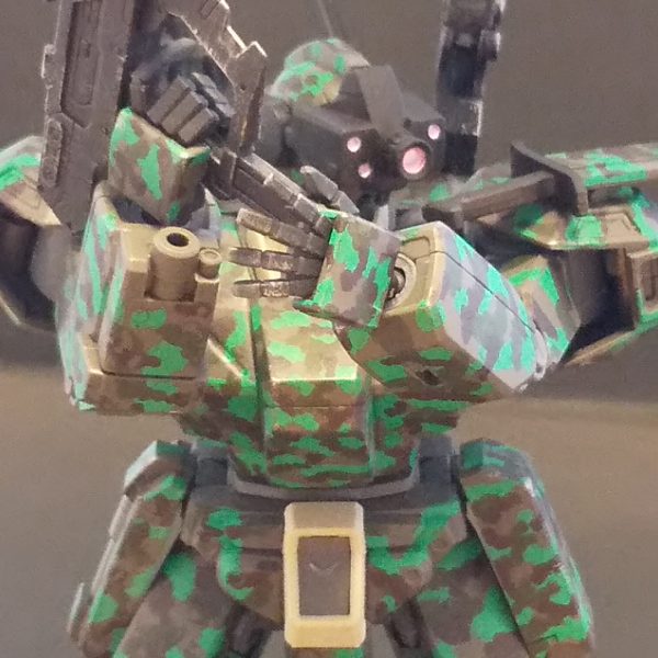 HG ジェガン(エコーズ仕様)コンロイ機　ウッドランド迷彩