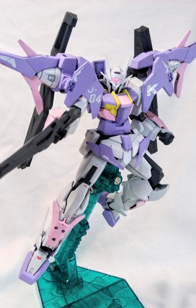 左肩のKマーク、ダサい事は、わかってます（汗）
デカールやシールを制作するツール無いんです。手書きのスキルも無いため、銀シールで作った物付けてます。