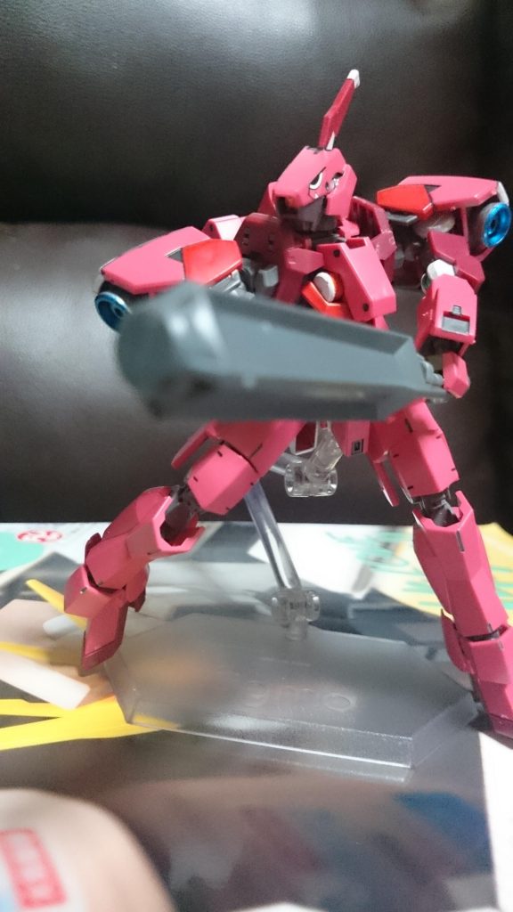 相手に応じて近接武器は応切り換えっス