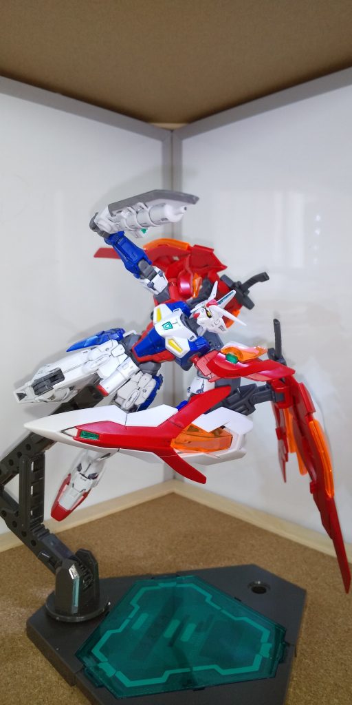 前回投稿で後ハメ加工しており、保持力は大丈夫かな?と思い、腰周りに無茶なポーズ取らせて見ました
結構保持力はありました
胴体から崩れ落ちることはめったにないですよ(取れないとは言ってない)