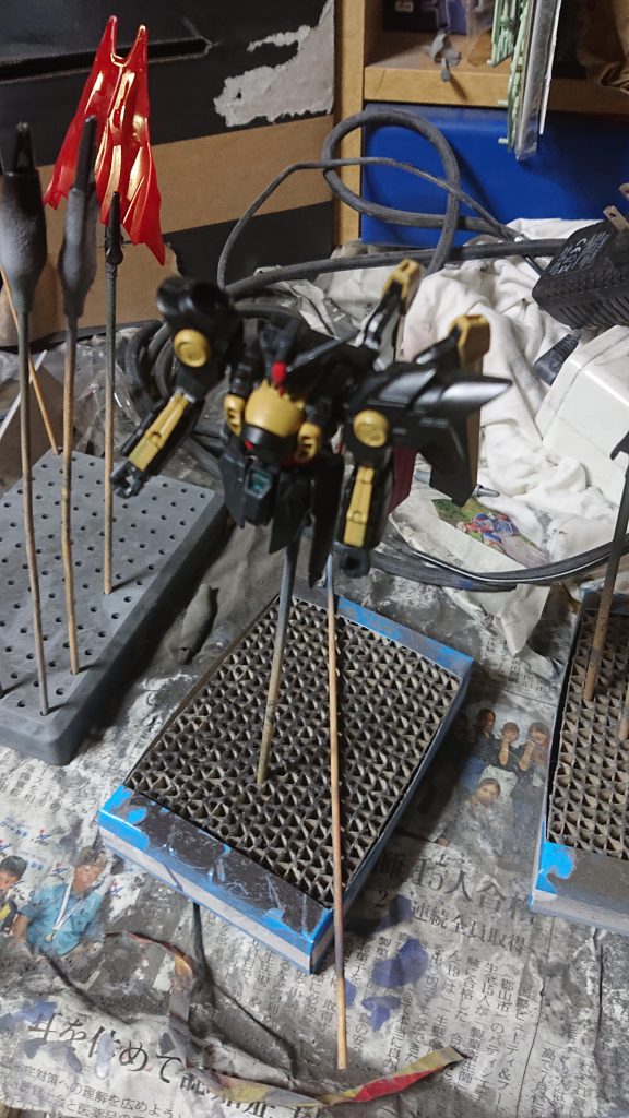 この時点でパーツが折れスプレー缶が切れ心折れかけてましたw