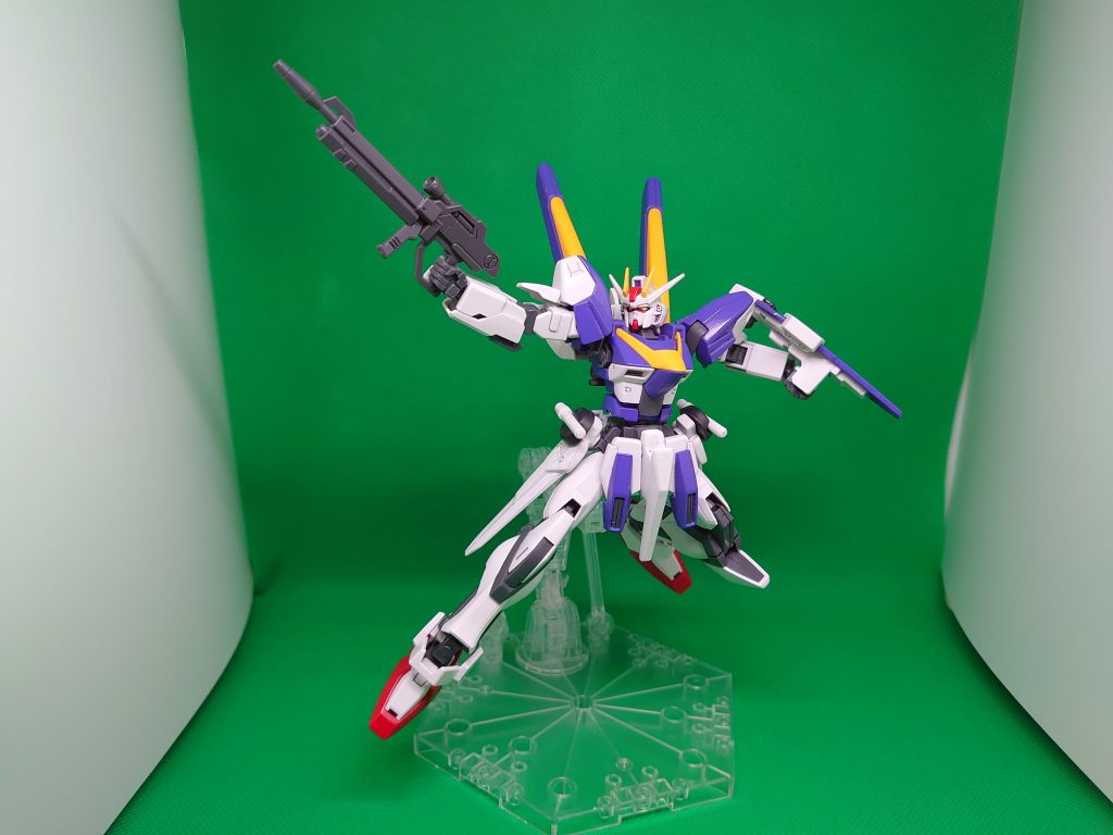 ストライクと言えば種ポーズ。