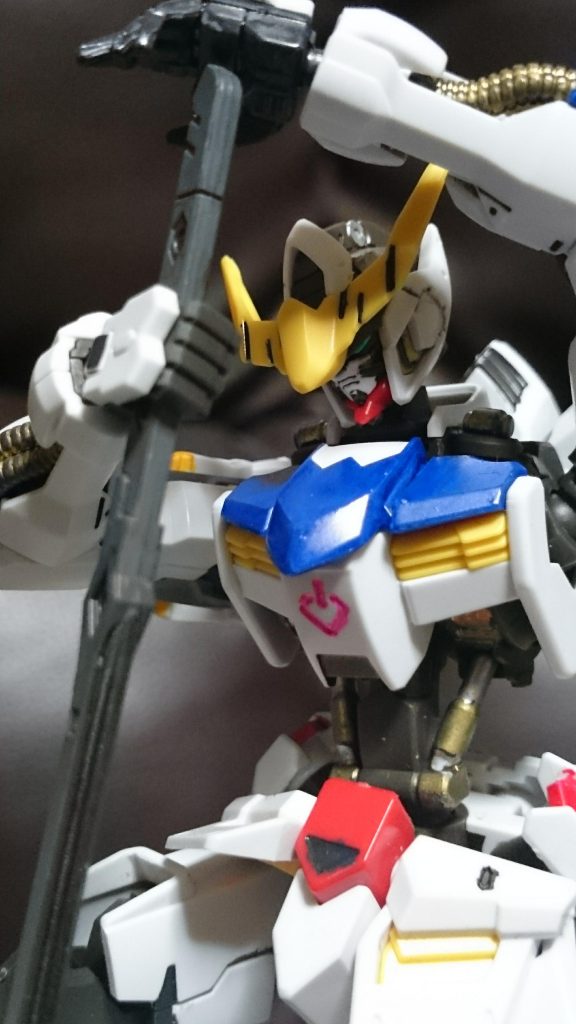 このシーンは痺れたっスねぇ。
…しかし刃物の使い方を知らなかったとは…。でも使い方は知らずとも突きは出来るっスもんね!まぁ、エドモントンでの戦闘で使い方を覚えたと思ったら、その後、一度も刃物を使わずにアニメが終わるとは思わなかったっスけど。(ハシュマル付属のルプス用大太刀どこいったし