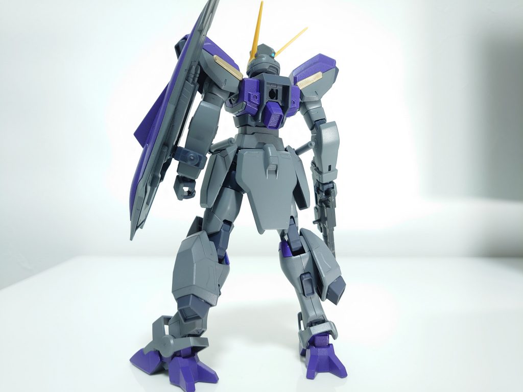 背面
基本的な部分は元のウィンダムとほぼ変わらない。