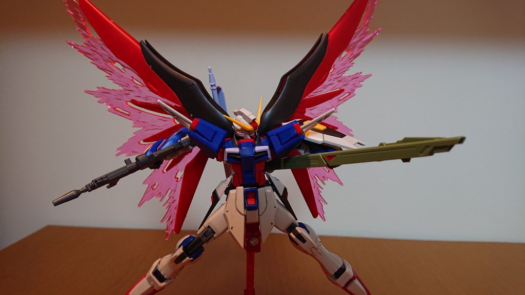 HG デスティニーガンダム–3枚目/制作者：刺身オレンジ