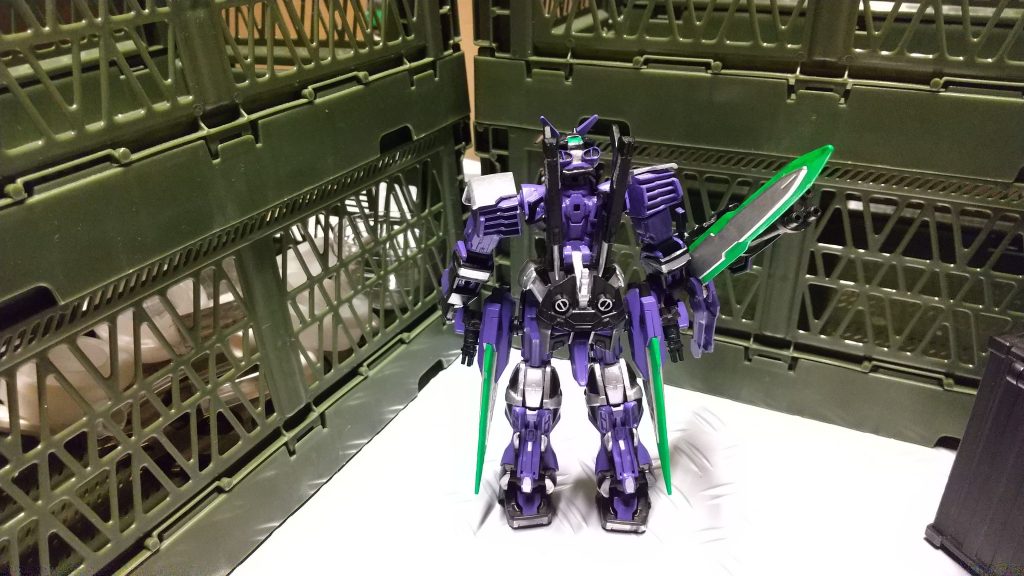 名前の「タクティカルファイブ」は装備武器の事。
タクティカルアームズ的な武器を五つ装備(種類は三種)しているので。