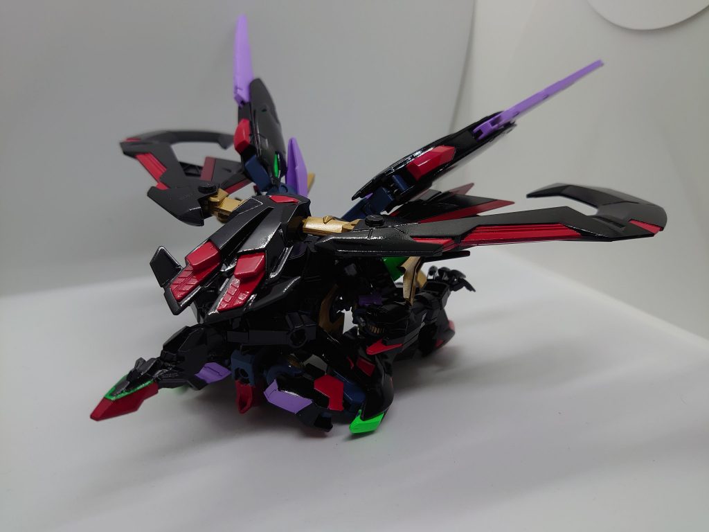 可変時の画像。先端のパーツはコアガンダムの戦闘機の頭部分です。