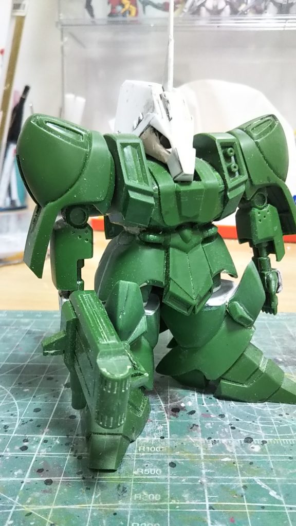 頭部はプラ板をメインに製作しました。