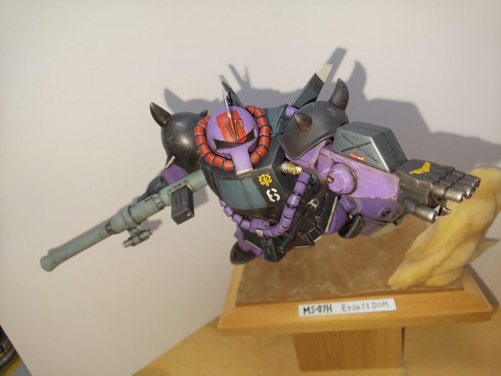 今回は 土埃以外は配備されて間もない機体というつもりで あまり汚しませんでした。

綿を初めて使ってみましたが、これはなかなか奥が深そうです( ￣▽￣)