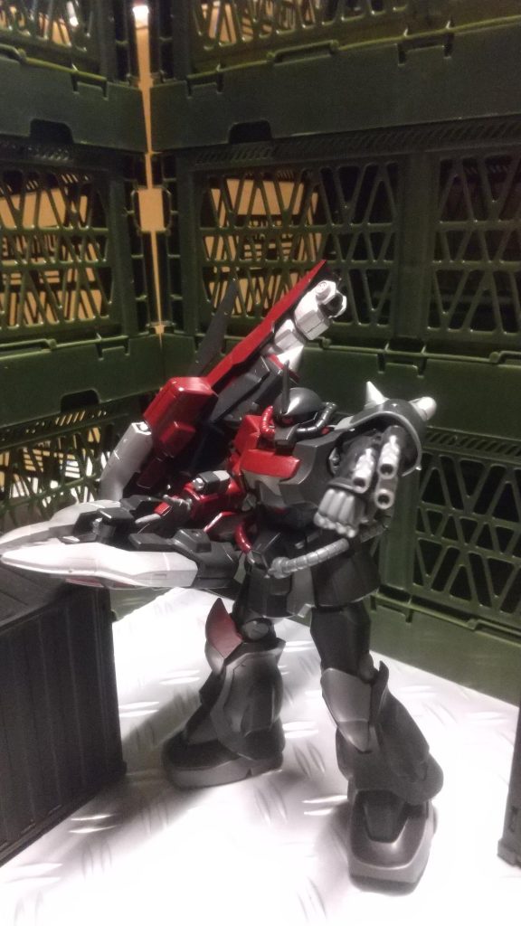 サブウェポンはハンドガン。