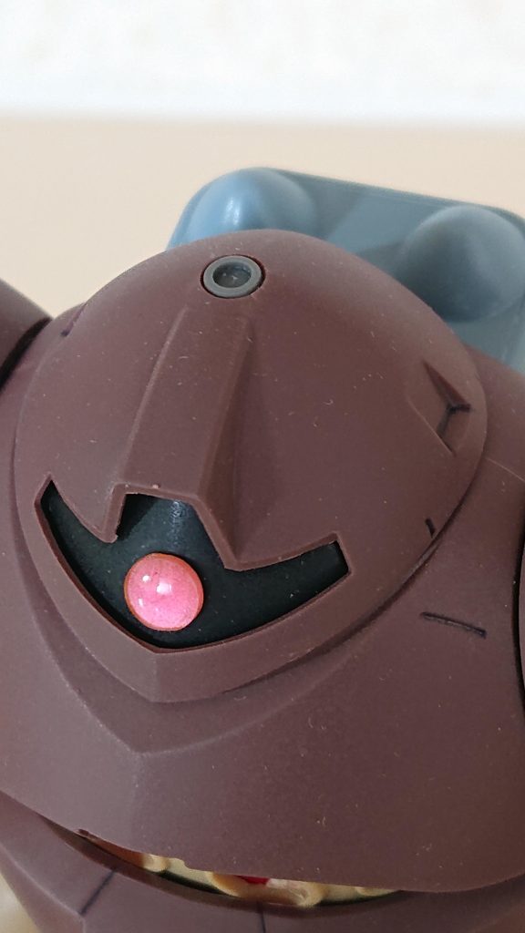 頭頂部もディテールアップパーツに置き換えました。