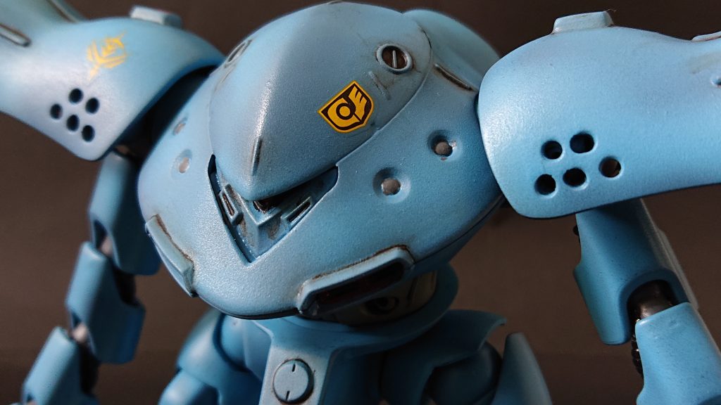 ショルダーアーマーは開口しました。