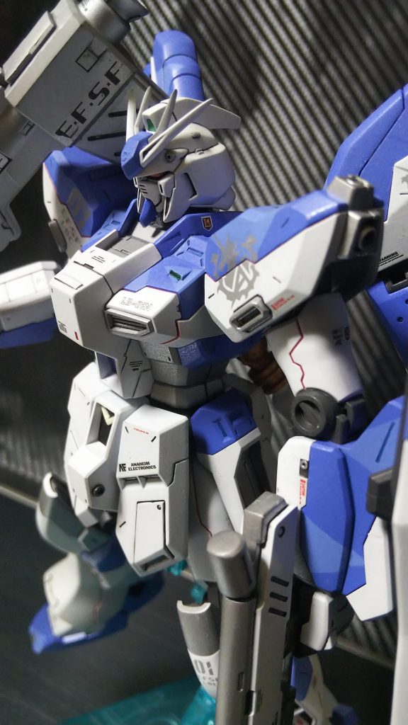 Hi-vガンダム–3枚目/制作者：バージョンR