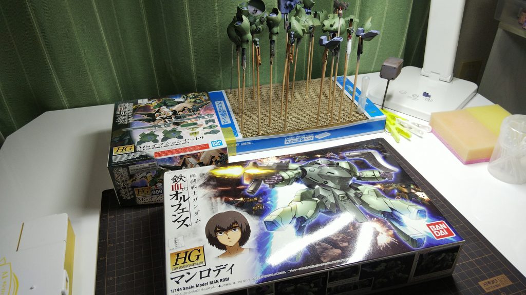 なんだかんだで作り始めたのは3月