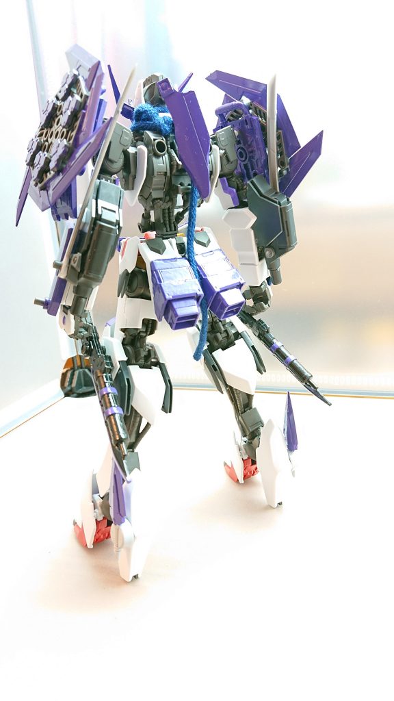 装甲を減らすことで防御力は劣るものの
機動力が高く素早い動きで攻撃を仕掛ける