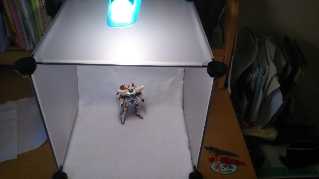 こんな感じのめちゃめちゃ簡単な撮影ブースです。やろうと思ってる方は是非（ほぼ百均で揃えられます）