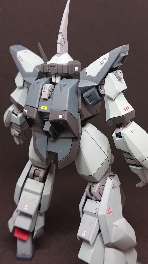 組み上げ中に何ヵ所か塗装がハゲました。