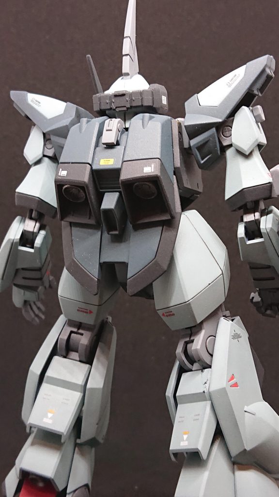 バーニアは焼鉄色ですが判りづらいですね。