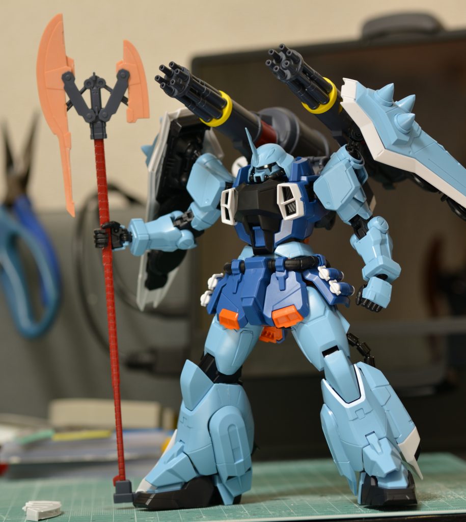 ビームアックスのオレンジ部分が自作パーツです。