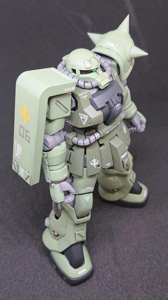 頭部はアップリケ仕様