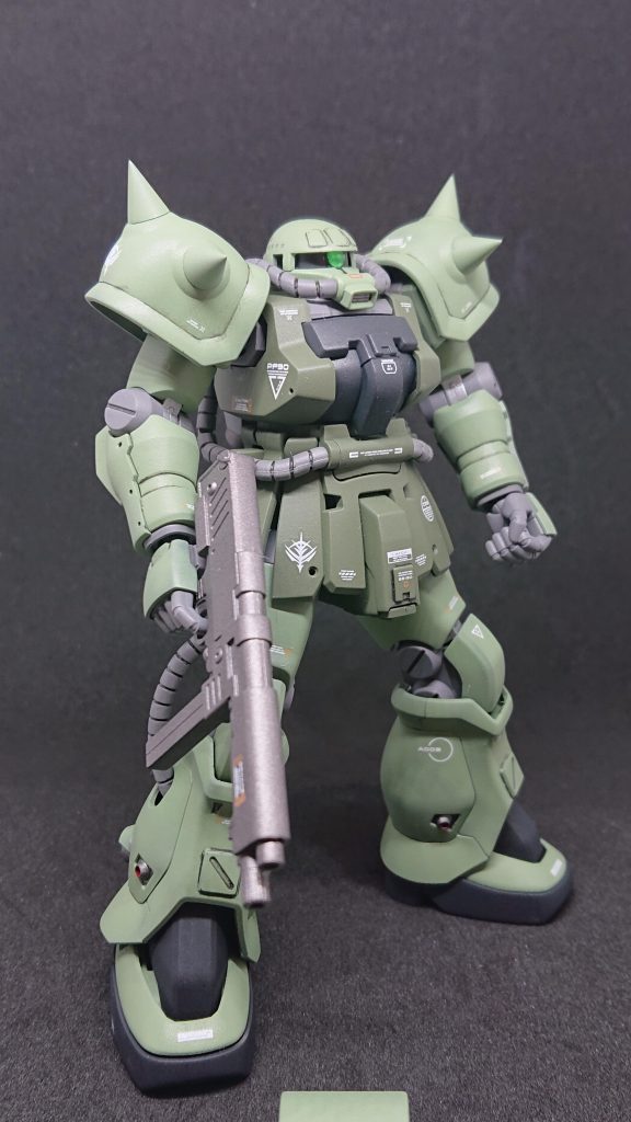 肩アーマーの余りがあったのでWスパイクにも出来ます。