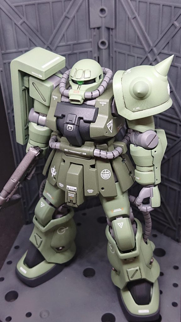 30MMのディスプレイスタンドで格納庫内の雰囲気を出してみました。