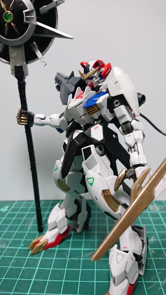 汚し前。
つや消しクリアー塗布後にMr.ウェザリングカラー(グレイッシュブラウン)でウォッシング、黒鉄色でチッピングしました。