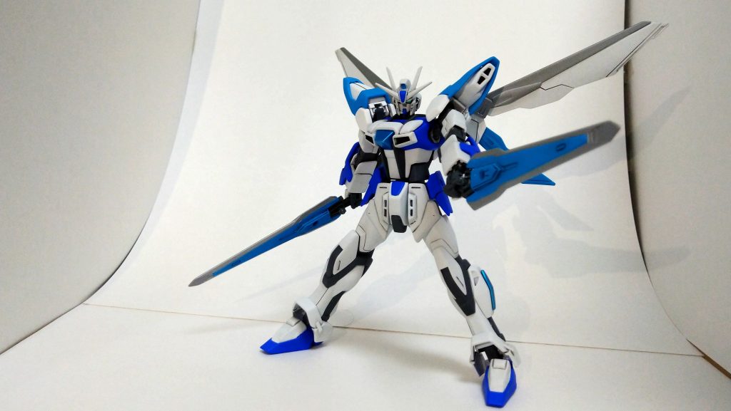 おまけ
どうでもいい話ではありますが、ストレイバーのオプションパーツ自体は何種類が作成自体はしてあります。ただ、ガンスタにあげるほどのものでないため、今まで上げてませんでした。
ついでに、このフォームは「GAT-X105S/TYPE W ストレイバーガンダム タイプウイング」です。知らぬ間に、タイプウイングは近接戦特化の機体に路線変更しました。