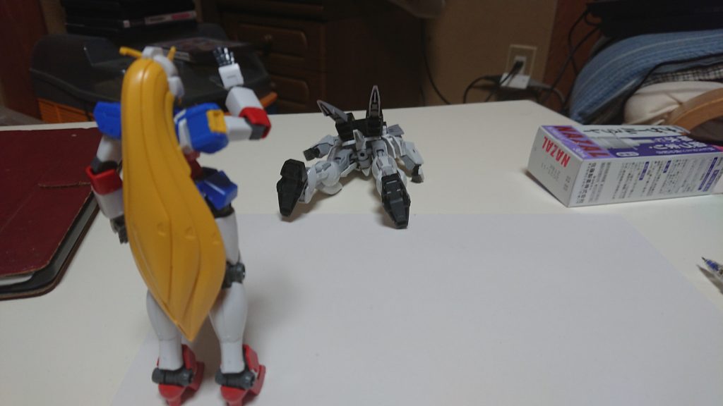 「あら?あれは作者ジム?あんな所で何してるんだろ、おーい」