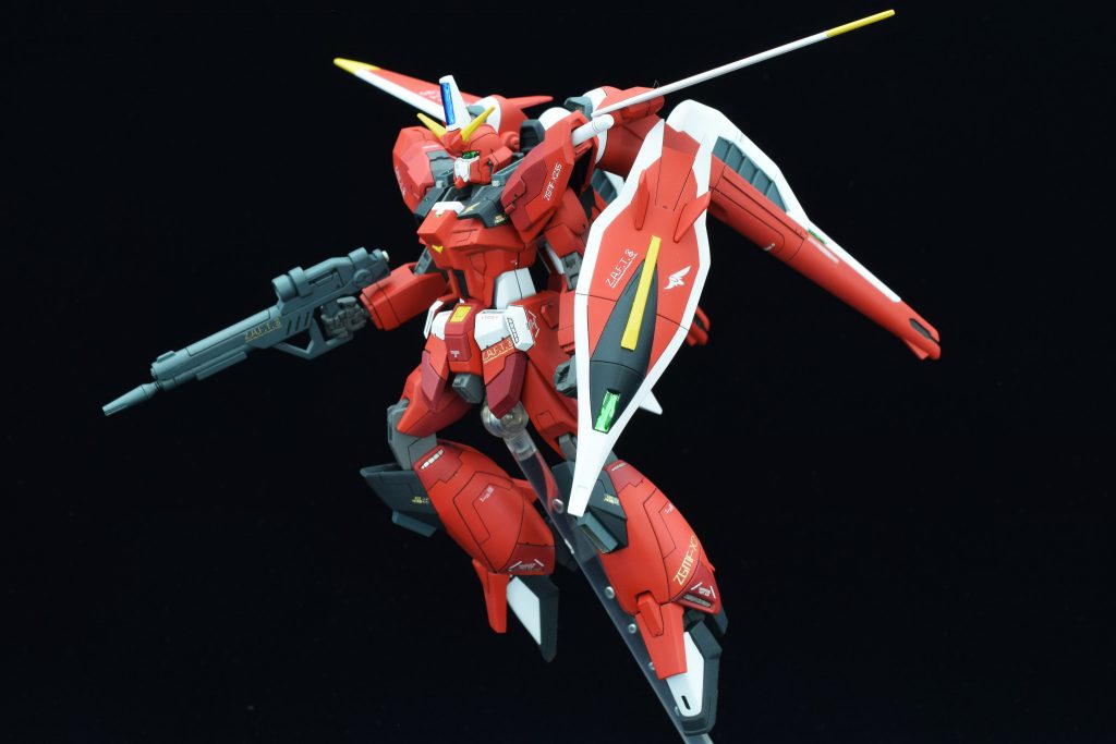HG　セイバーガンダム–3枚目/制作者：チキン　ユウ