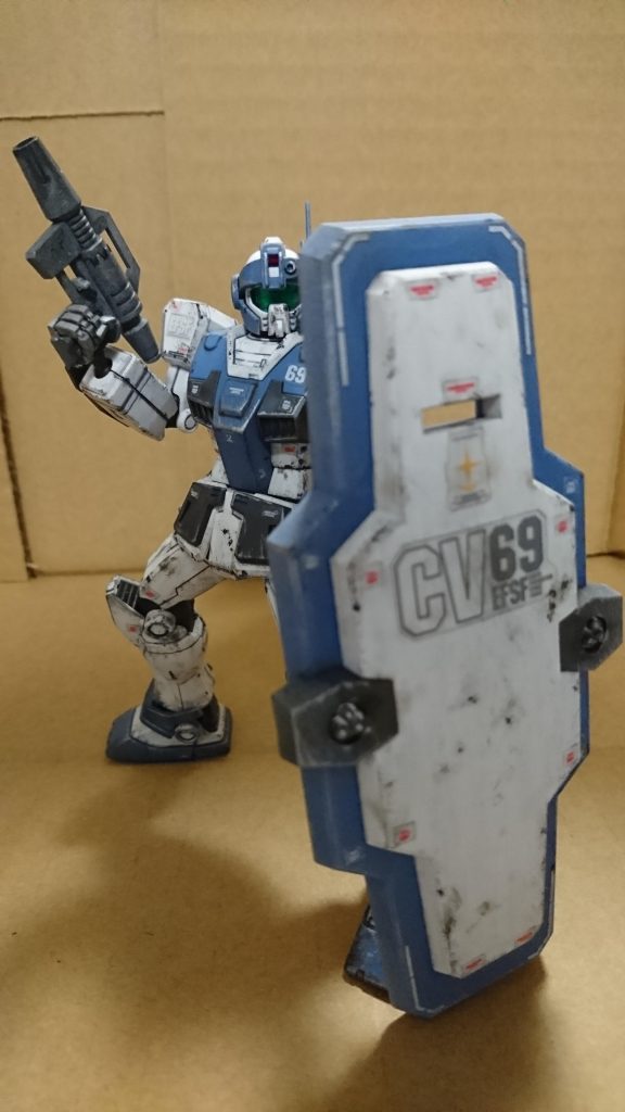 ちなみにこのガードカスタム、知ってる方も多いと思いますがガーディアンシールドが重くポージングのパターンが結構制限されてしまい、さらに持っている左手がすぐにバラけてしまうので撮影時のポージングに結構苦労しました。なので機会をみて手を入れようか考え中です。